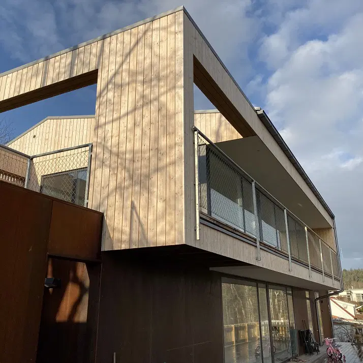 Villa S